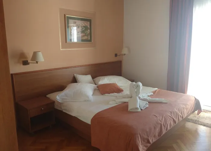 Palme ゲストハウス 3*